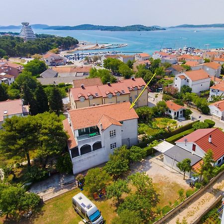 Apartments Branko Vodice Buitenkant foto