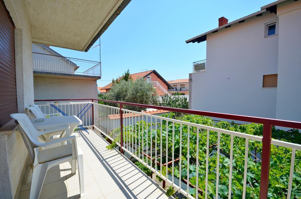 Apartments Branko Vodice Buitenkant foto