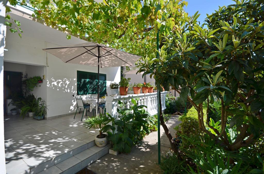 Apartments Branko Vodice Buitenkant foto