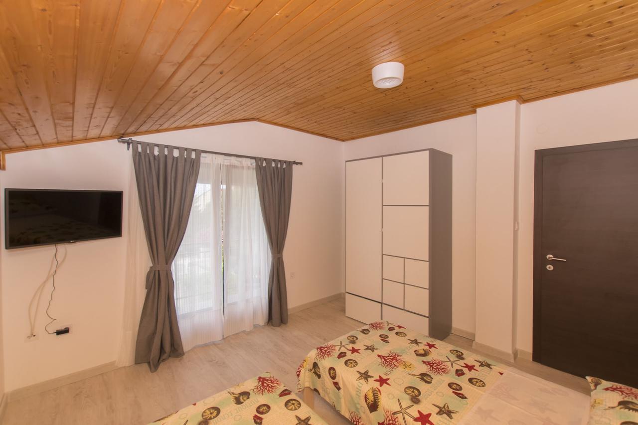Apartments Branko Vodice Buitenkant foto