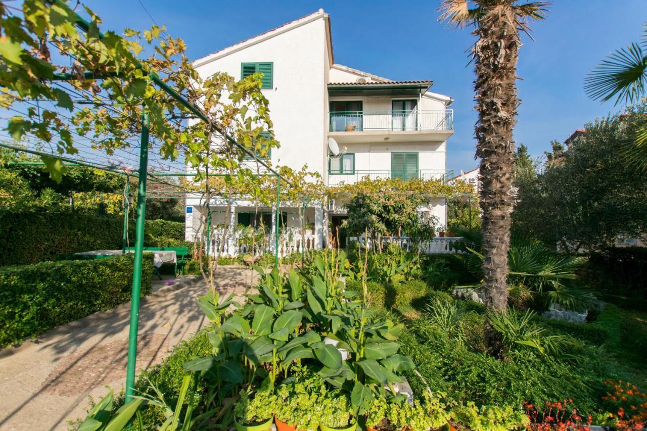 Apartments Branko Vodice Buitenkant foto